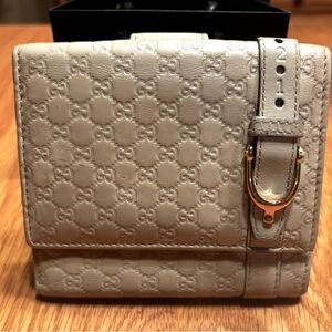 GUCCI GG Guccissima cream trifold wallet. Authentic vintage collectible.